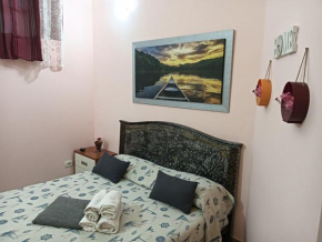 VINTAGE HOUSE CENTER